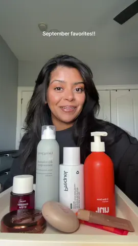September favorites!! so many great finds this month, what was your favorite? #beautyfavorites #septemberfavorites #fallhaul #skincarefavorites @Prequelskin @Olehenriksen @Phlur Fragrances @DIBSBEAUTY @Living Proof, Inc. @DanessaMyricksBeauty @Uni. 