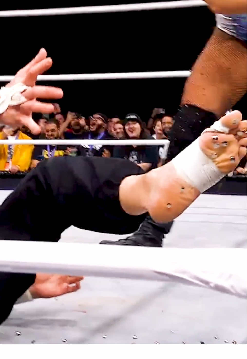 Marina Shafir is introduced to the thumbtacks FEET FIRST! 🤯