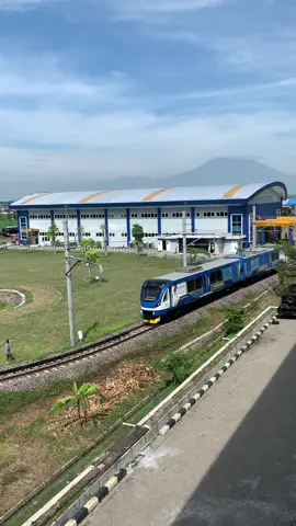🤩🤩🤩#fyp #keretaapiindonesia #politekniknegerimadiun #perkeretaapianindonesiaa #madiun24jam 
