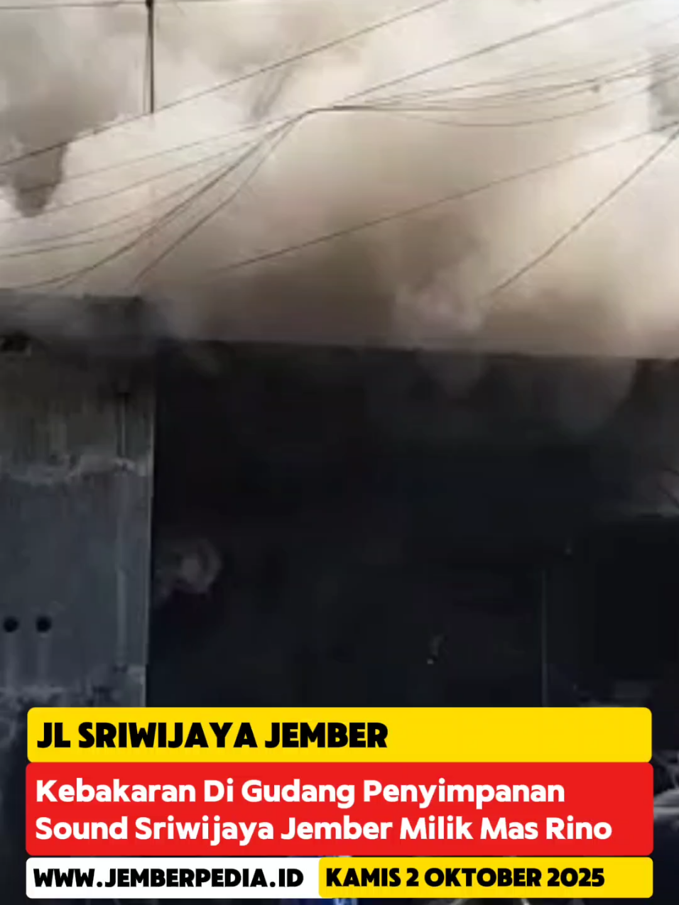 Kebakaran Di Gudang Penyimpanan Sound Sriwijaya Jember Milik Mas Rino #kebakaran #damkar #pemadamkebakaran #soundhoreg #sriwijaya 
