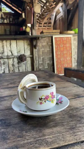 Anugerah terindah pagi adalah kopi☕️☕️☕️