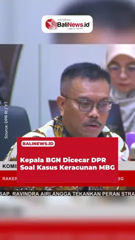 Saat para anggota Komisi IX DPR RI mengkritik pelaksanaan program Makan Bergizi Gratis (MBG) dalam rapat kerja bersama Menteri Kesehatan, Menteri Kependudukan dan Pembangunan Keluarga/BKKBN RI, Kepala Badan Pengawas Obat dan Makanan (BPOM) dan Kepala Badan Gizi Nasional (BGN), Rabu (1/10).  Seperti yang kita ketahui, belakangan ini kasus keracunan siswa yang mengonsumsi MBG terus bermunculan. Hal ini tentu membuat khawatir karena hal ini bisa saja mengancam keselamatan siswa.  Anggota Komisi IX DPR RI dari Fraksi PDI Perjuangan, Edy Wuryanto menyinggung pernyataan Presiden Prabowo Subianto soal statistik angka keracunan akibat MBG. Ia mengingatkan Kepala BGN Dadan Hindayana untuk tidak menyampaikan informasi berupa statistik kepada Presiden.  “Oleh karena itu, tidak bisa keracunan itu dibandingkan dengan statistik Pak, tidak bisa. Bapak jangan kasih informasi pada Presiden soal statistik. Ini sumbernya dari mana ini. Pak Presiden ngomong hanya 1 persen? Itu mencederai perasaan rakyat. Ini ndak boleh Pak, keselamatan rakyat zero,” kata Edi.  Selengkapnya di www.balinews.id