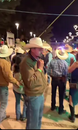 El Mundo No Es De Los Tibios🔥🇲🇽👹 #cohetes #elnonoysubandareinadejerez #zacatecas🇲🇽 #fiestas #viral 