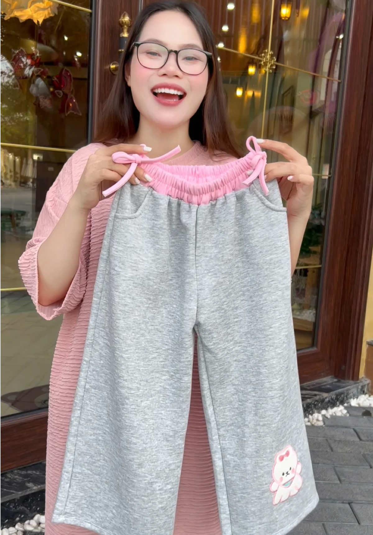 Quần nỉ xuông mềm điệu cho bé gái #quần #quanni #quannixuong #quanbegai #hientantam2000 
