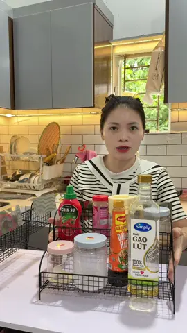 Kệ đựng gia vị #giadung #huecocoshop #giadungtienich 