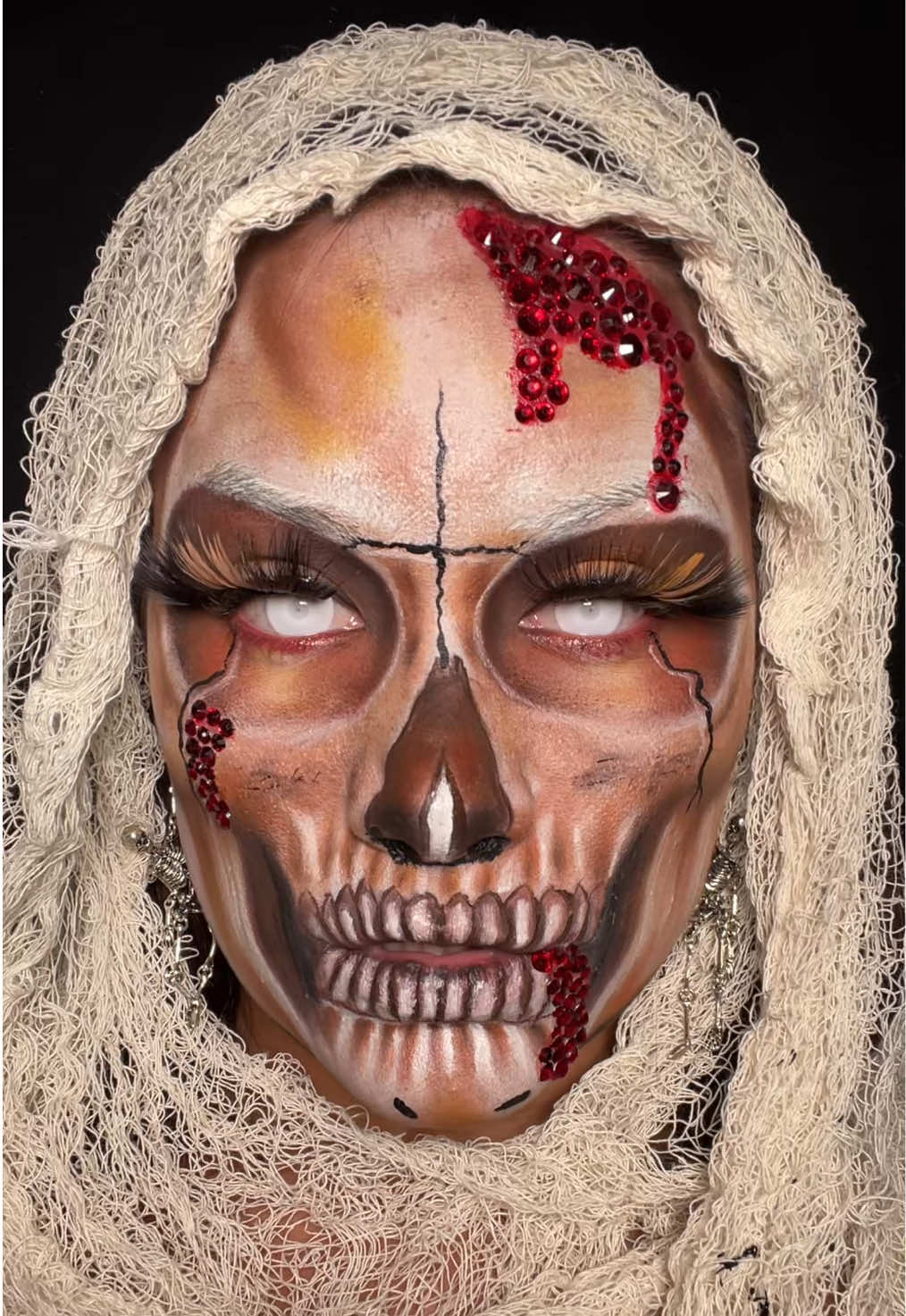 Broken skull🫣💀🤎  Inspired by @bella farfi  Day 2 of #31daysofhalloween  @Mehron Makeup @Makeup Revolution #revoween25 #makeupartist #neworleansmakeupartist #sfxmakeup 