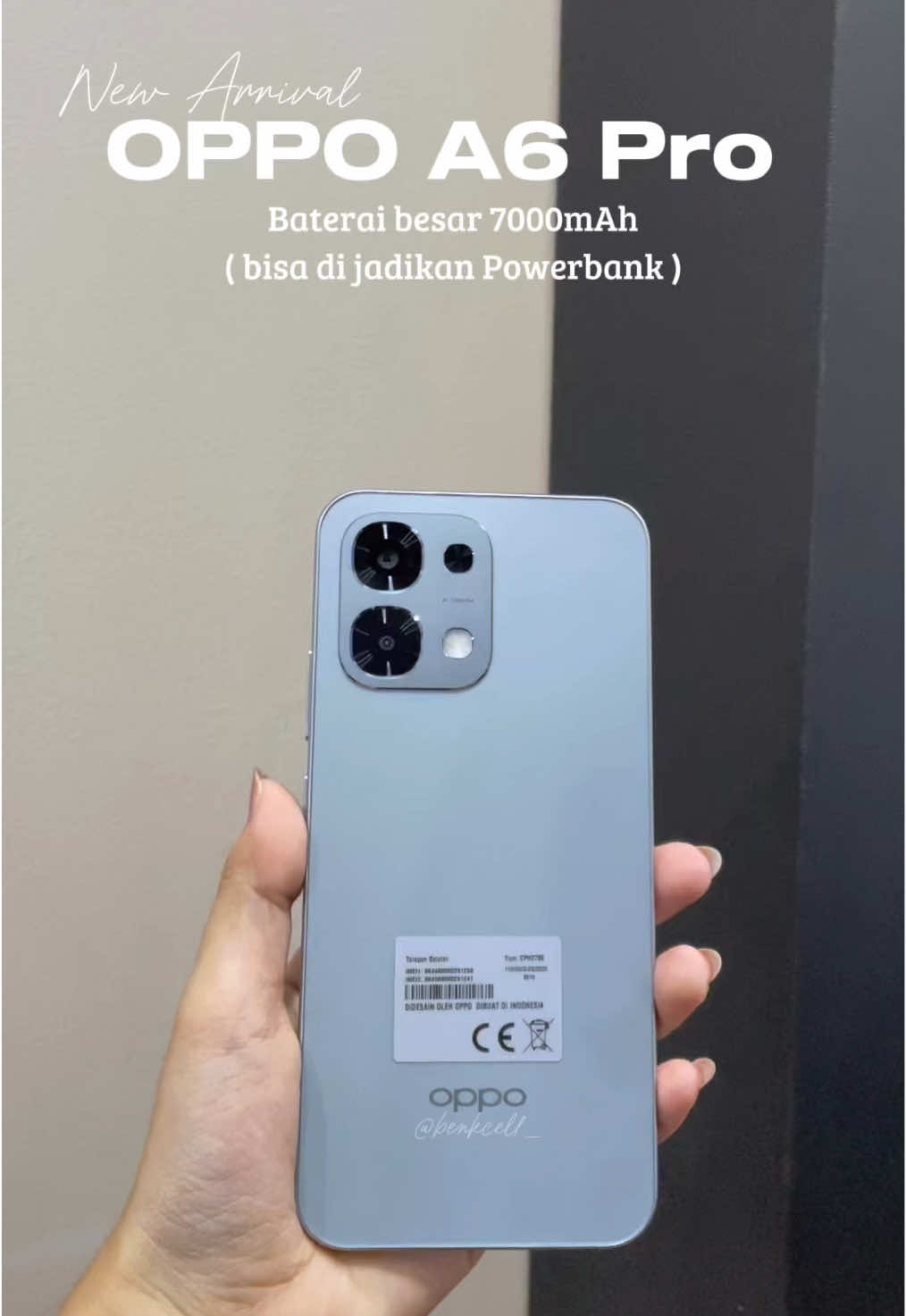 OPPO A6 Pro Moonlight Titanium gakalah cakep yaa🤩 Baterai besar 7000mAh bisa di jadiin Powerbank lagii🤪 @benk cell #oppo #oppoindonesia #oppoa6pro #oppoaseries #oppoa6proseries 