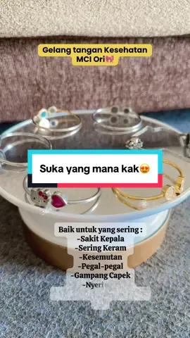 Beautiful 😎😍 Kamu suka yang mana nih kak ? Yang Ori beli di sini 👉Ayu 081271267997 #mci #gelangkesehatanmci #gelangmci #gelanggold #gelangkesehatan 