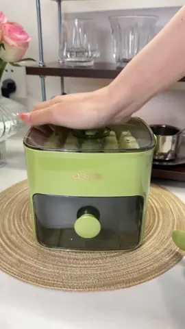 ✨ Flip, Press, Done—Perfect Ice Every Time ❄️ Dual-layer design makes ~50 cubes at once 🔄 Flip + press = instant release, no struggle 🗂️ Built-in storage drawer keeps ice ready to use 🍹 Includes ice tongs—clean & convenient 🚫 No ice maker needed—space-saving & practical #KitchenHacks #SummerEssentials #IceCubeTray #HomeFinds #CoolTips