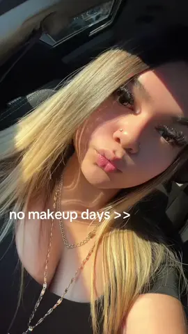 ouuuuweeee#foryoupage #nomakeup #fyp #viral #paratii 