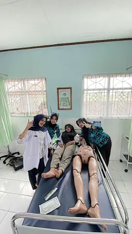 butuh di rawat🤪