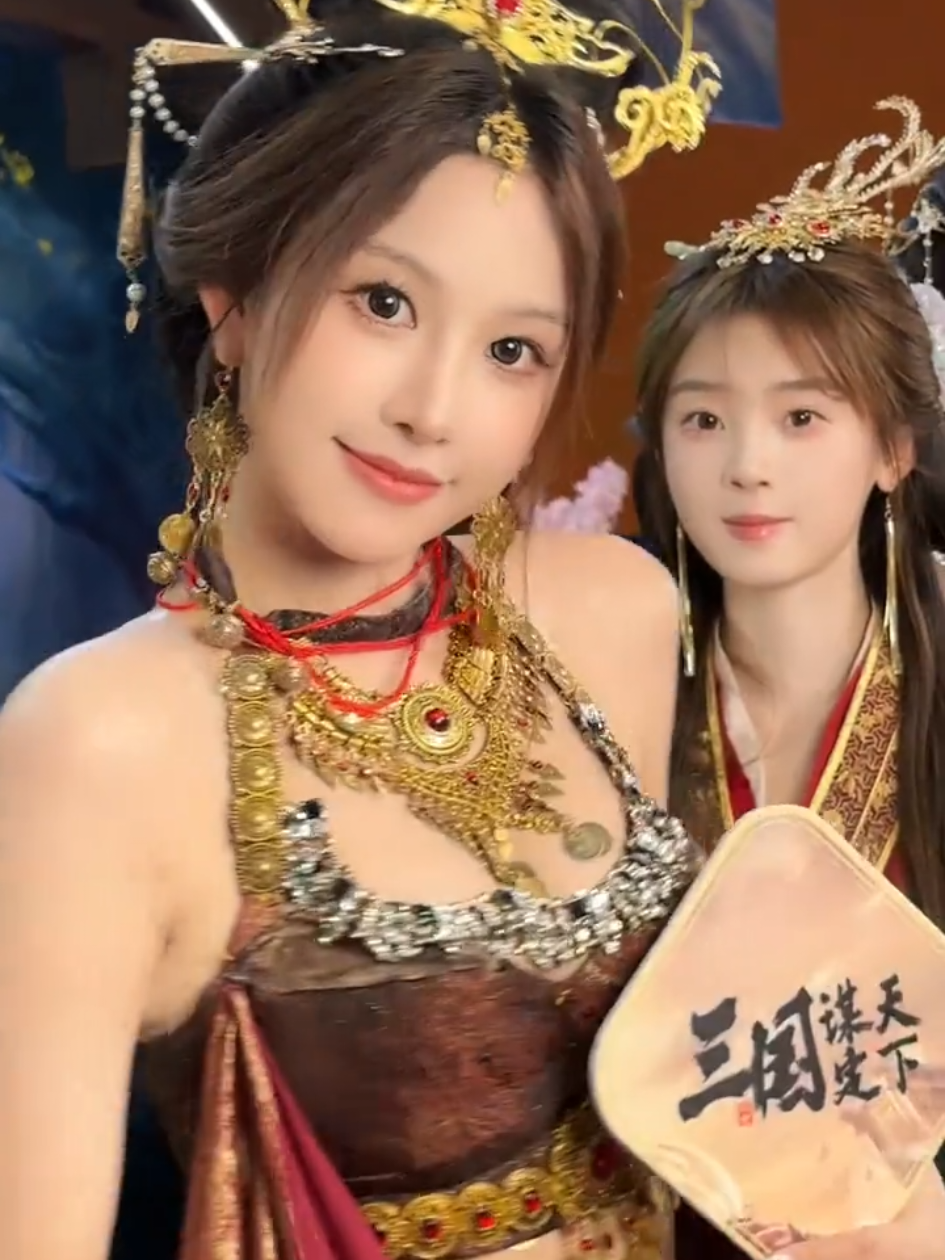 她们说好吃就要多吃点！ #国风红颜一眼万年 #三国谋定天下赏金计划 #三国谋定天下 