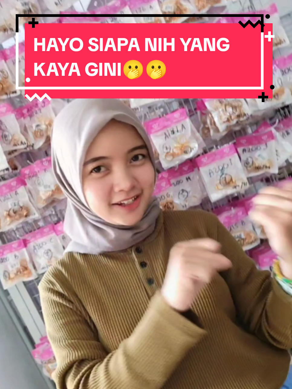 padahal kan kalau beli di good jewelry dapat free gift banyak dari kami lho 🫢😍  #kontenhiburan #kontenngakak #velocity #beliemas #fypシ゚ 