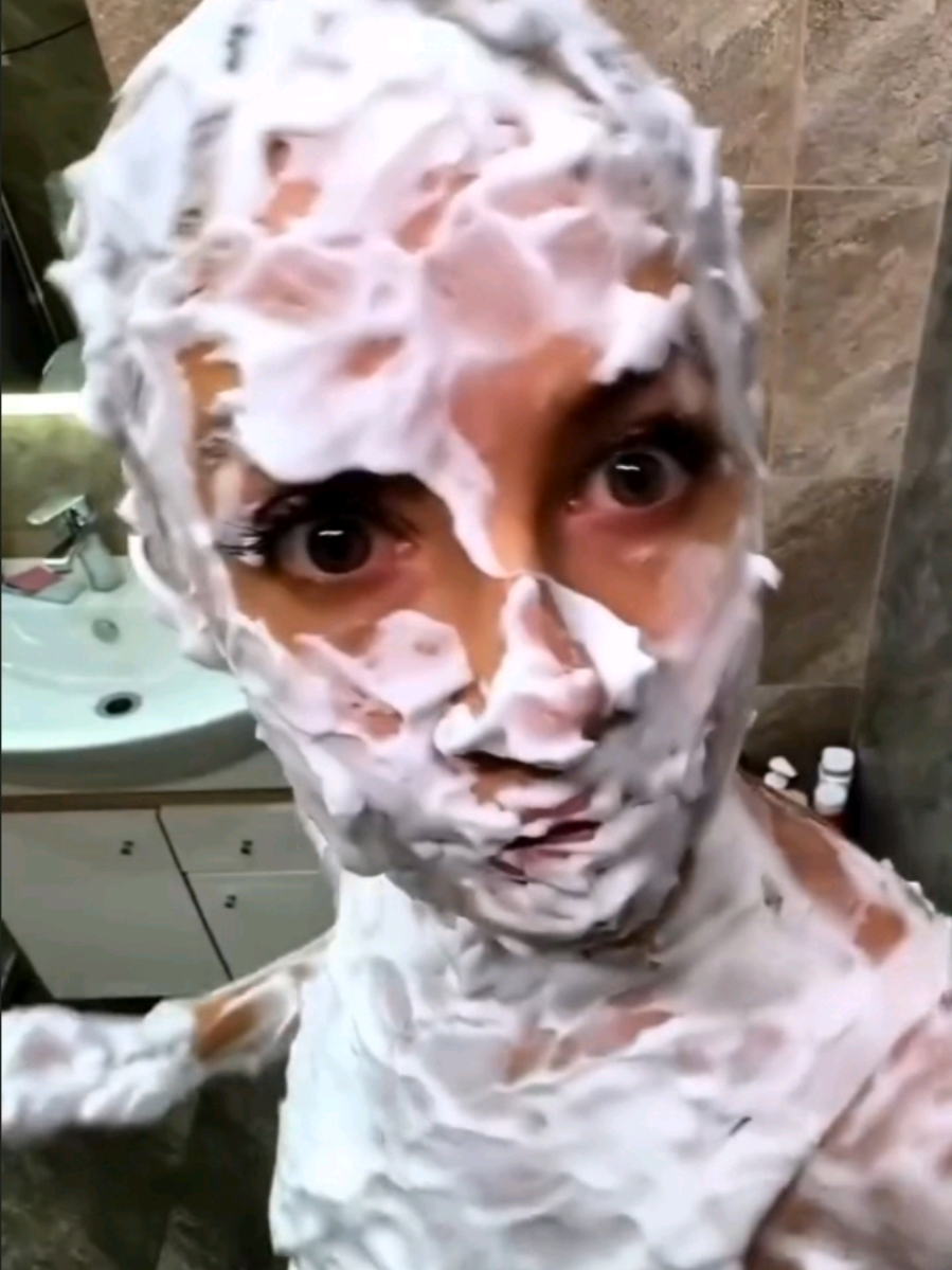 اقوي وأسرع وصفه عرفتها البشريه‼️ابهرت الجميع من مدي فعليتها للتفتيح الفوري🙈والنتيجه بالفيديو خيال ❤️🔥#تفتيح #تبيض #منه_الحبشي #وصفات_طبيعيه #خلطات_طبيعيه 