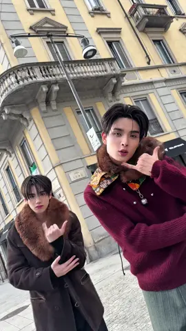 ‘BB’ This is beat of @phutatchai and @KHUNPOL BUS in Milan! 🇮🇹🤩 BUS - BB OFFICIAL MUSIC VIDEO OUT NOW! 🔗: https://youtu.be/-NKioeH1iwQ   #BUS_BB_CHALLENGE #BUS_BB  #PHUTATCHAI #KHUNPOL  #BUSbecauseofyouishine 
