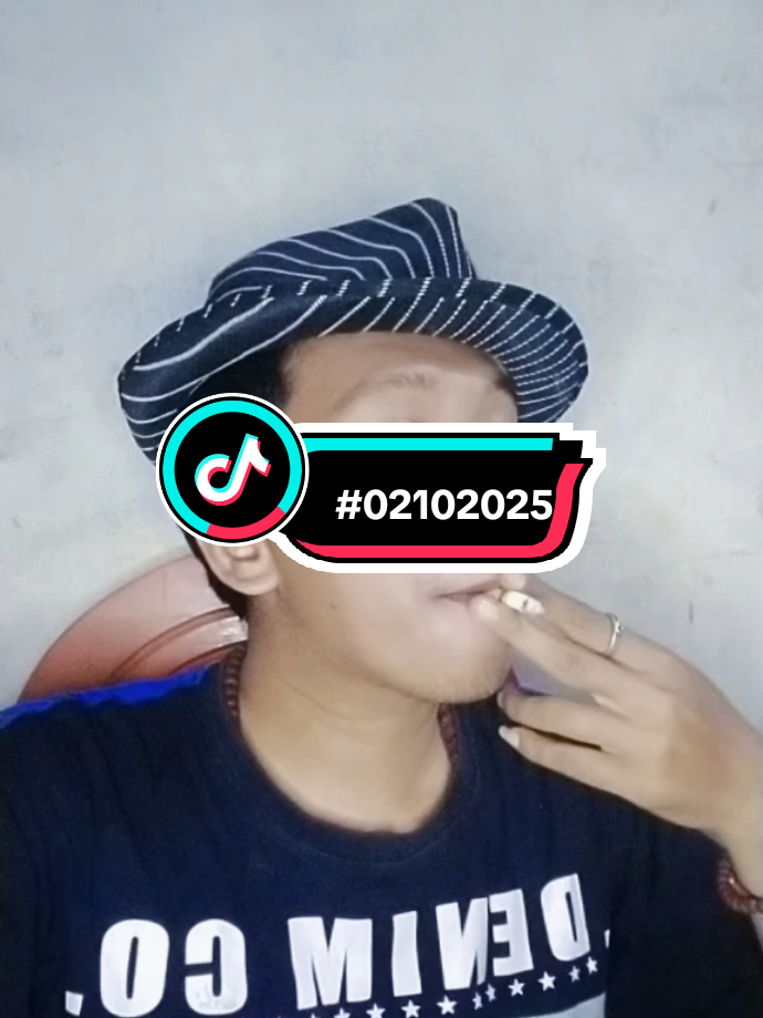i comeback again saudara²... 🤣🤣🤣🤣 tunggu kejutan semesta berikutnya,,, Diam lebih baik dr pd ribut mencari falidasi, biarkan Tuhan yg memberikan jawaban yg sebenar benar nya jawaban,,, seng penting aku ws ngerti lan faham sekabehane... do'a ku untuk kalian semuanya semoga bahagia dan nikmatilah karunia dari tuhan, stop mencari pembenaran diri, intropeksi diri lebih penting dari pada menyalahkan keadaan, daku sudah memaafkan semuanya namun untuk lupa sepurane aku uduk Utusane gusti, Ingsun mung Bocah Jawi Alit hang duweni Nurani Lintang Ayu, #Pologowo #fyp #icomeback #bocahjawialit #nuranilintangayu 