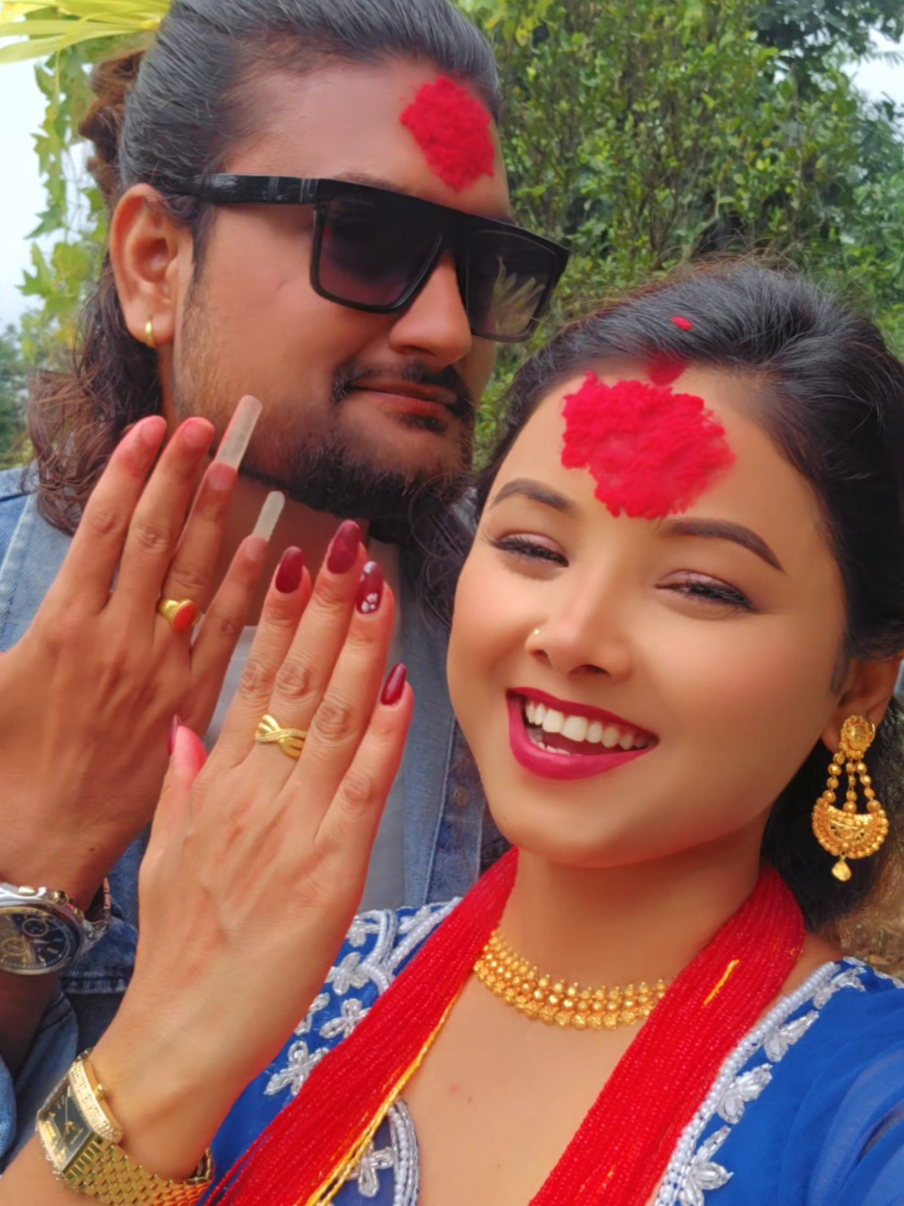 Sabai janalai hamro tarfabata dashain ko shubhakamana #asmitadallakoti #shaktikumargodar #tanahunmuser #dashain #shaas❤️ 