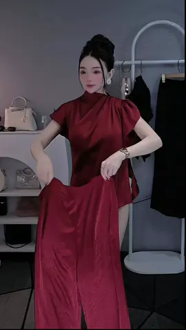 Mới toanh Outfit quá sang chảnh chuẩn quý cô, lại thêm màu đỏ sang quyến rủ ♥️ #ngocdungstote #phoidodep #thoitrangnu #stye #xuhuongtiktok 