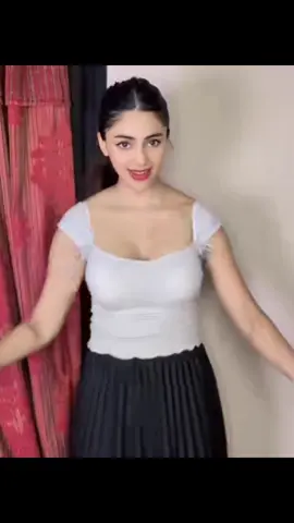 #dancechallenge #creatorsearchinsights  #foryoupage #foryou #fyp 