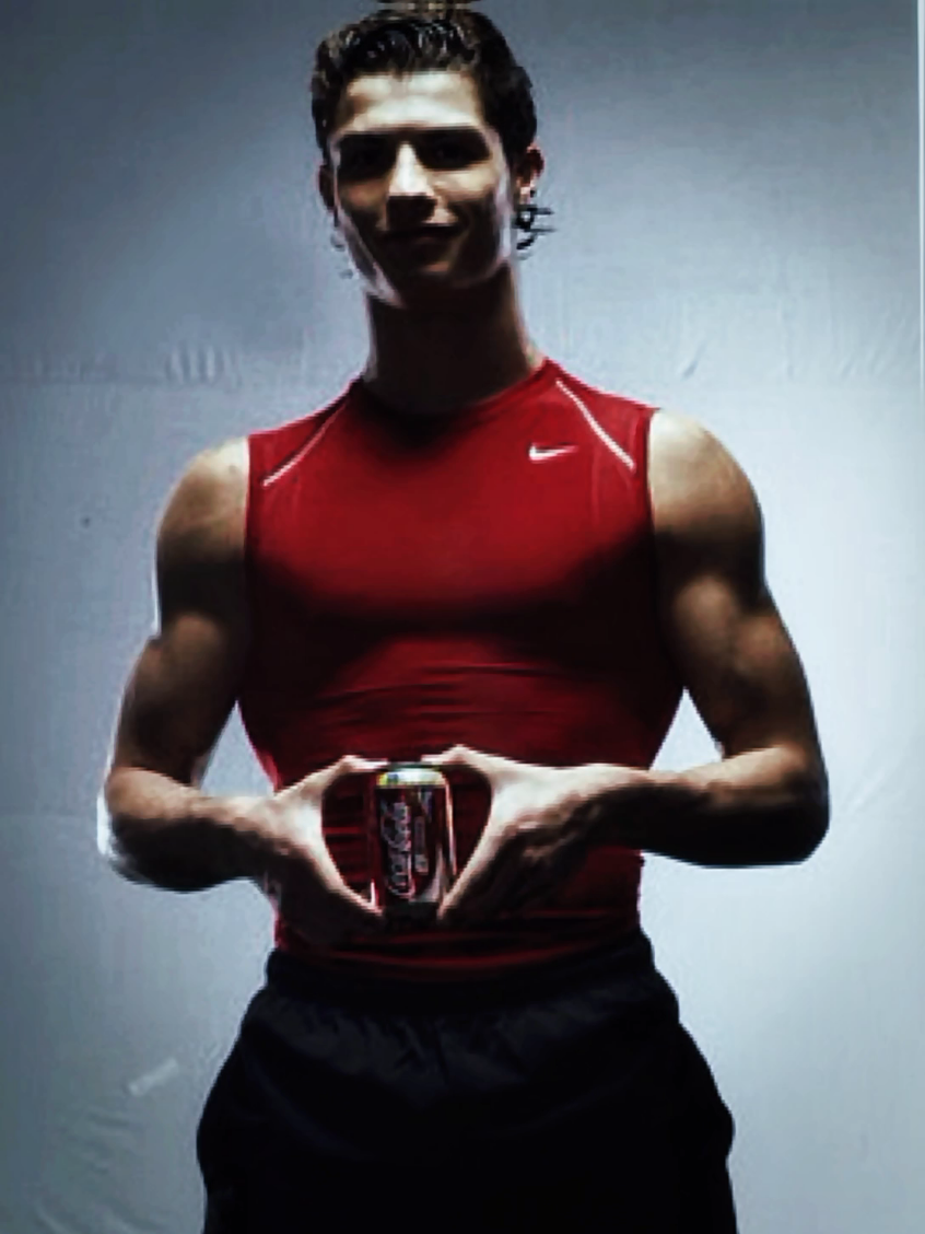 Amazing ads #cocacola #ronaldo 
