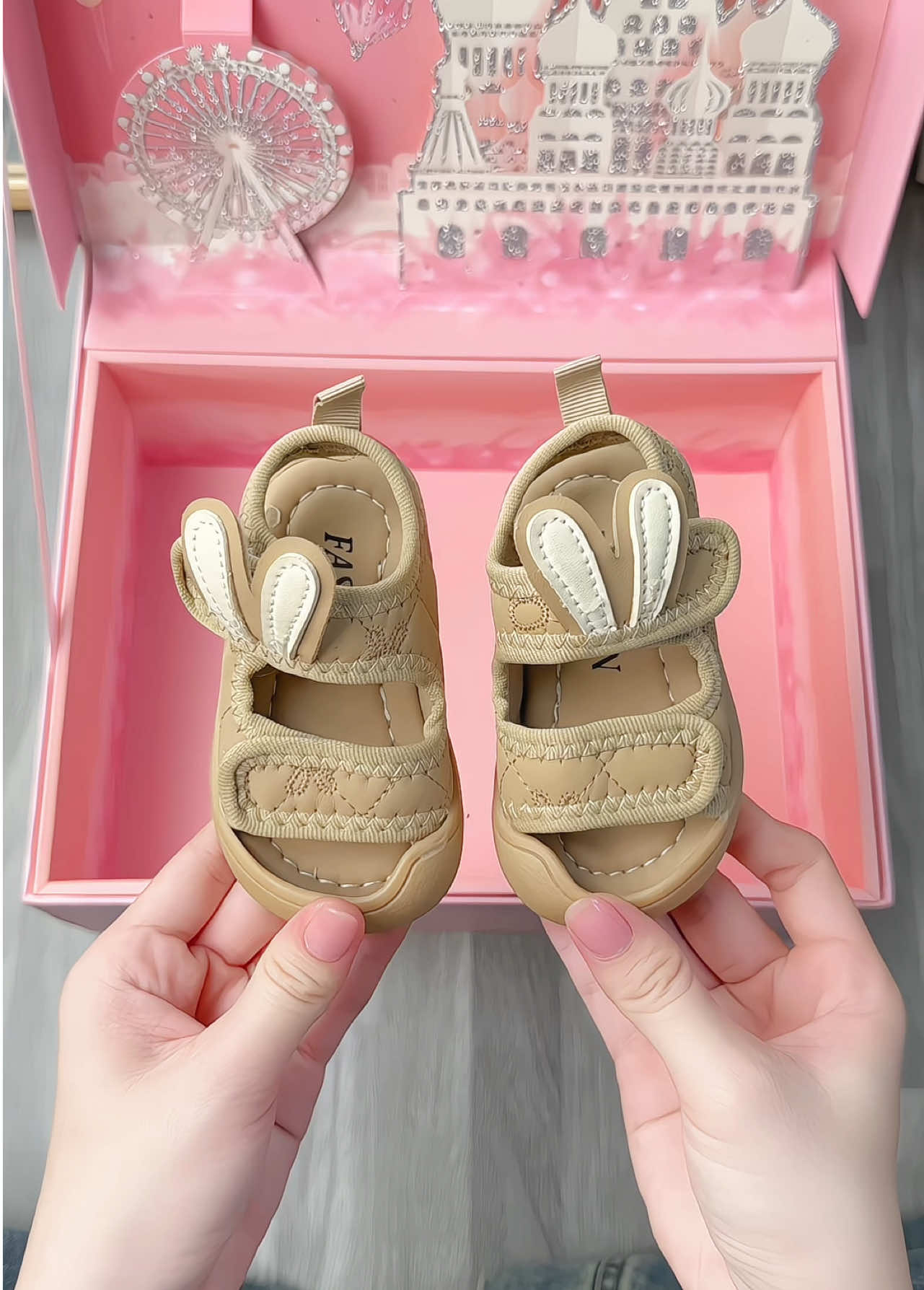 Sandal Tập Đi Đế Mềm Chống Trơn #achareview #giaytapdichobe 