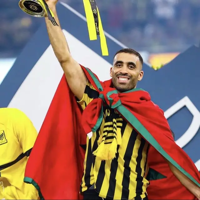 Life goes by like a fast train, waiting for no one and never returning. We didn’t move forward, and our memories passed without us realizing their beauty. We lived every moment innocently, chasing our dreams, laughing from the bottom of our hearts, free from the worries of tomorrow.#حمدالله #الاتحاد 