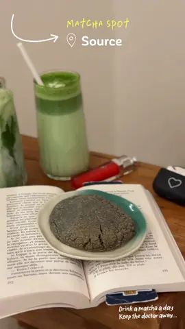 ✨ Bienvenue chez Source Matcha Bar ✨ Plongez dans un univers où chaque tasse raconte une histoire… 🍵 Matcha latte onctueux, créations glacées rafraîchissantes, ambiance cozy et lumineuse : l’endroit idéal pour se poser, travailler ou partager un moment doux. 💚 “Chaque gorgée est une invitation à ralentir.” ➡️ Rejoignez-nous au Source Matcha Bar et savourez votre instant de sérénité. #MatchaLovers #MatchaLatte #MatchaTime #MatchaAddict #GreenVibes     