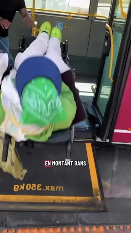 ALERTE INFO 🚨| Une retraitée en fauteuil chute en montant dans un bus à Marseille… mais c’est elle que la justice condamne. #Actu #Info #Scandale #Justice #France
