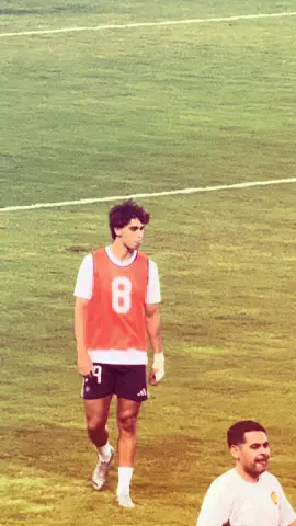 الولد😅🤍#الشعب_الصيني_ماله_حل😂😂 