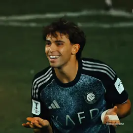 اجيب لك قلب تاني منين 🤷🏻‍♂️🤍#alnassr #joaofelix #fyp @JoaoFelix79 