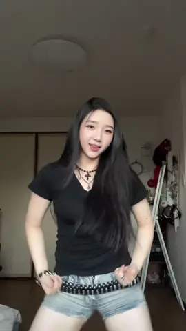 Nay làm quả vinahouse được không cả nhà🤭 dc:@LOY 🇻🇳 