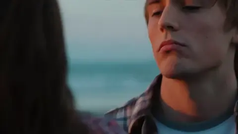 Happy di ending doang || #fyp #foryoupage #lyrics #edit #loverosie 