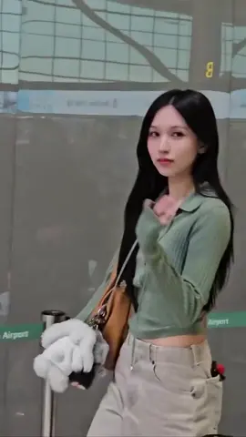 フィリピン公演に向けて出発✈️ #ミナ #myouimina #TWICE #TWICE_THISISFOR_WORLD_TOUR 