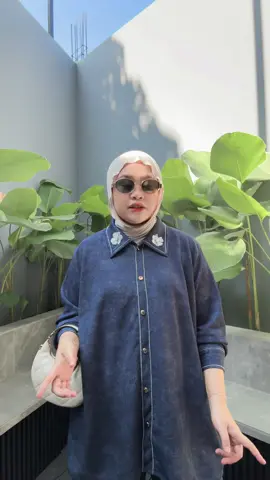 Aku ketagihan sama sound & bajunya hehe #setelanviral #denacollection #setelanjeans #setelanmurah 