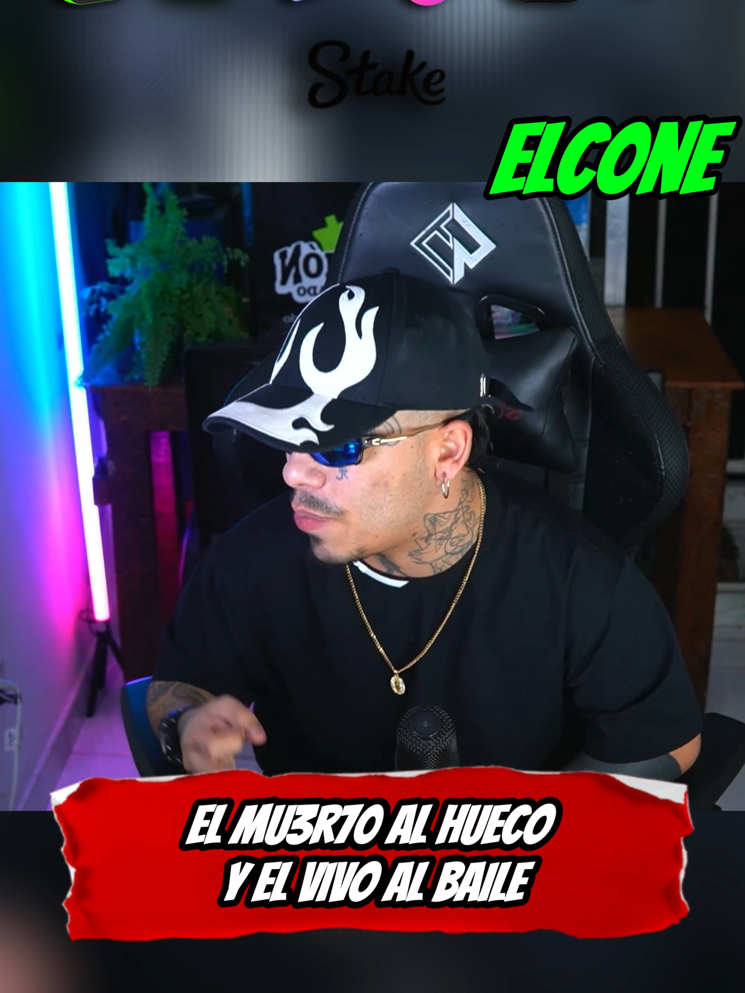 Un pastor le pide matrimonio a la viuda del difunto en su veloriooo!!! #elc0ne #matrimonio #kick #colombia
