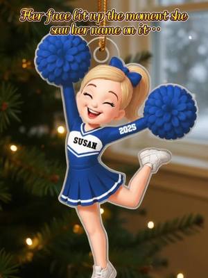 Celebrate the cheerleader in your life with this custom 3D ornament! ❤️