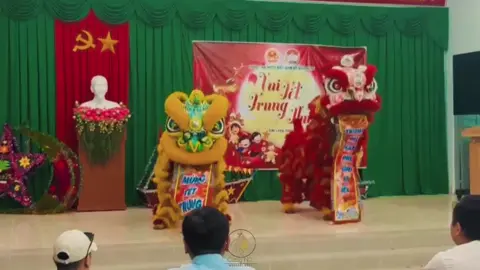 240 phần quà+ học bỗng trao tặng học sinh xã giao long tỉnh vinh long