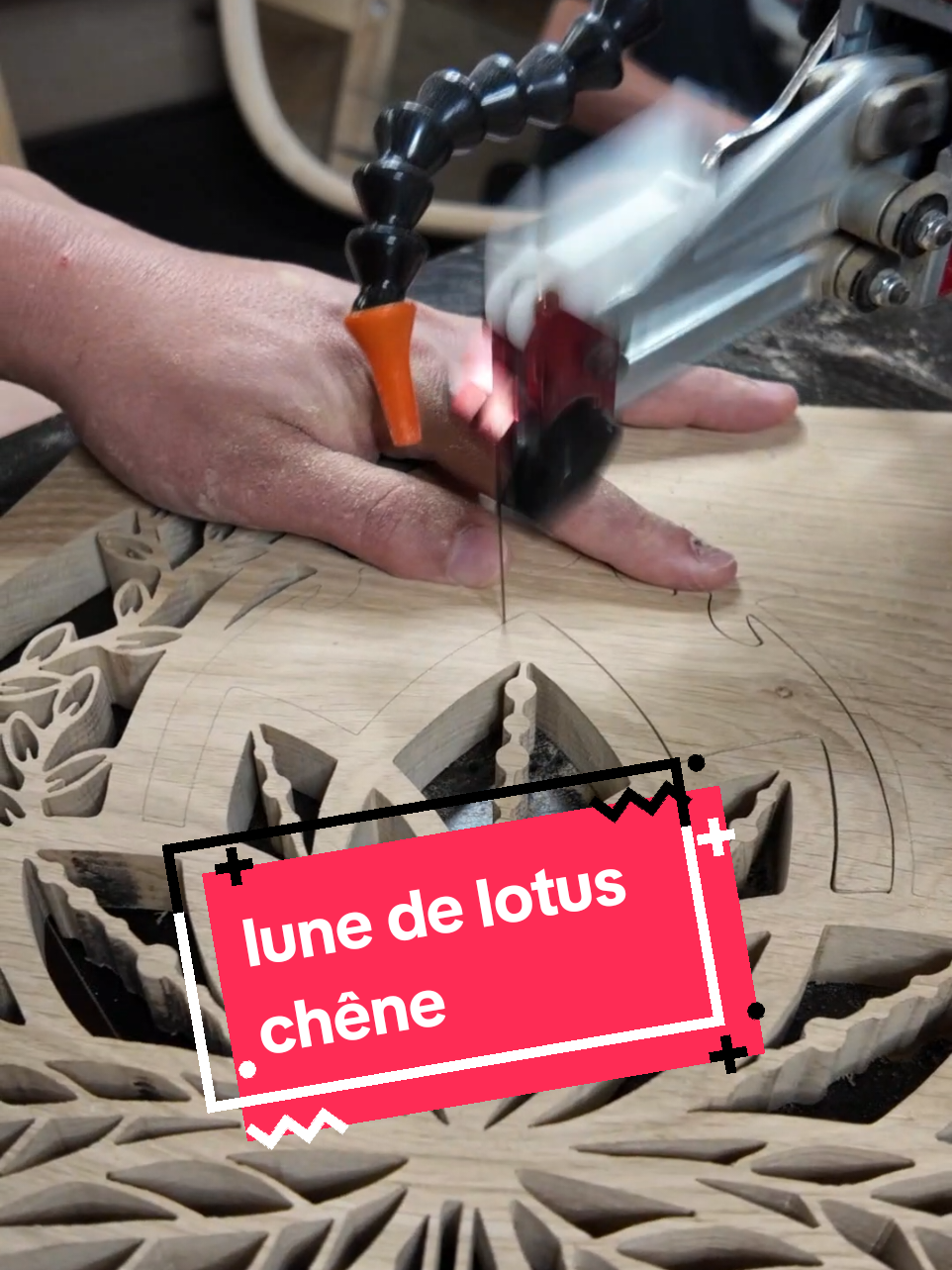 Lune de lotus en chêne 🌙🪷 Scie à chantourner : Pégas 30