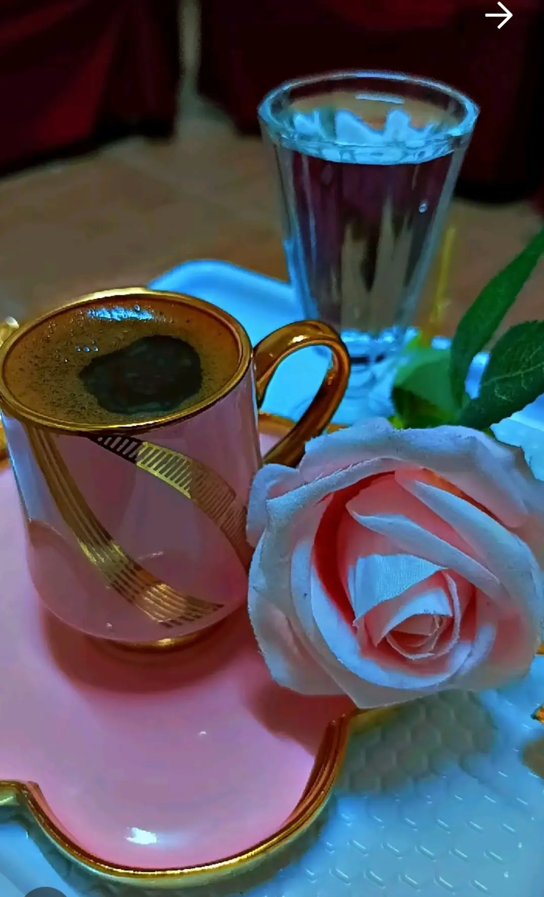 اصعب شعور انك فراق أغلى الناس عل قلب اشتقتلك ياروح امك 💔💔