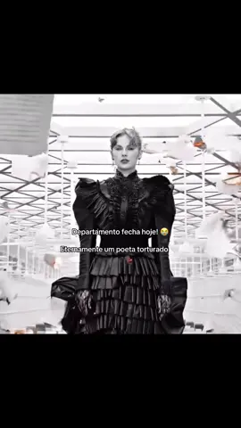 Eternamente um poetas🤍 Vejo tod mundo no cabaré viu 👀🥹 #taylorswift #fyp #swiftietiktok #swiftie #ttpd 