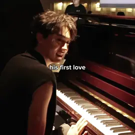 playing piano is really tian’s first love 🥹 may his dream of having his own concert come true one day #tianxuning #田栩宁