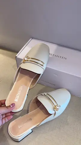 #sandal #sandalflat #sepatuwanita #sandalkorea 