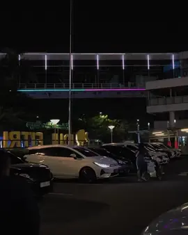 agar ku lihat senyum di tidurmu malam nanti