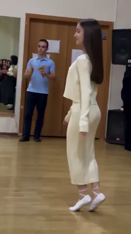 #foryoupage #beutifullqueen #virel #dance 