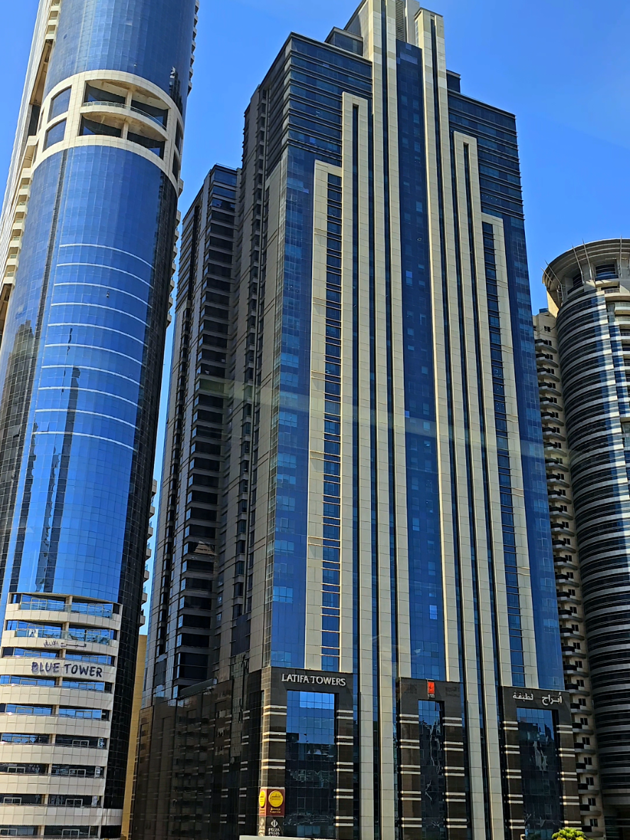 Mind-Blowing Skyscrapers Dubai #fyp #uae #Dubai #4kdubai 