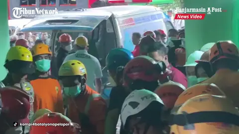 Nasib Puluhan Santri Tertimbun Reruntuhan Mushala Ponpes, Warga Cium Bau Anyir #ponpesalkhoziny
