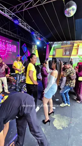Goyang Wa Engkos💃🏻 @Ayu WD @Yolandashow  . . #ayuwd #fyp #fypシ #tarling #yolandashow 