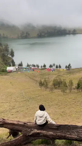 a peaceful place                                          #ranukumbolo #semeru #fyp 