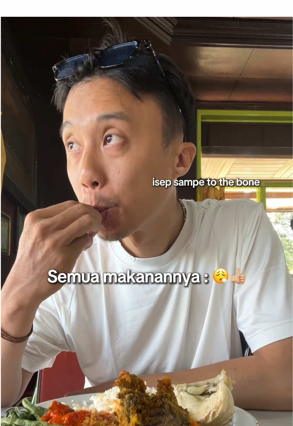 Seminggu di Sumatra Barat fix naik 10kg. Hampir semua makanannya bener bener ga ada obat. Mulai dari yg pinggiran sampe yg resto kiciw biliw semuaaa 😮‍💨✨👍🏻 #exploreSumatraBarat #solotraveling