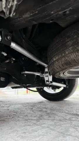 Beres,,,  Wattslink suspension innova reborn  ☑️tanpa memotong chasis bawaan mobil ☑️ban serep tetap bisa kepasang ☑️anti gesrot sebelah,memberikan posisi roda yg sama antara kanan dan kiri waktu tinggi ataupun ceper. #wattslink #bagged #innovareborn #airbft 